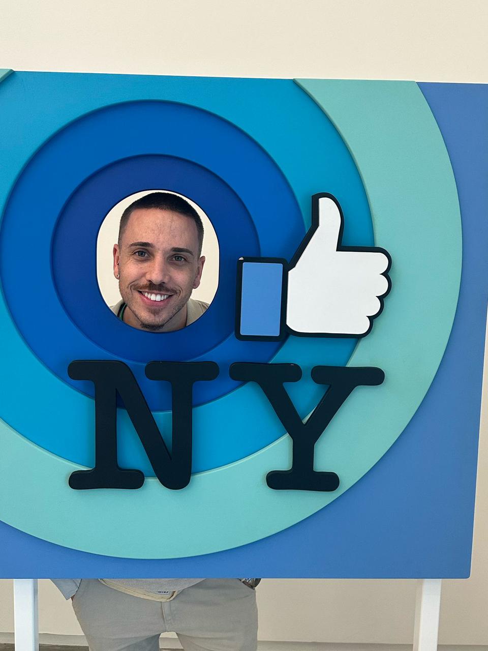 Davi Trevisan no escritório do Meta em Nova York
